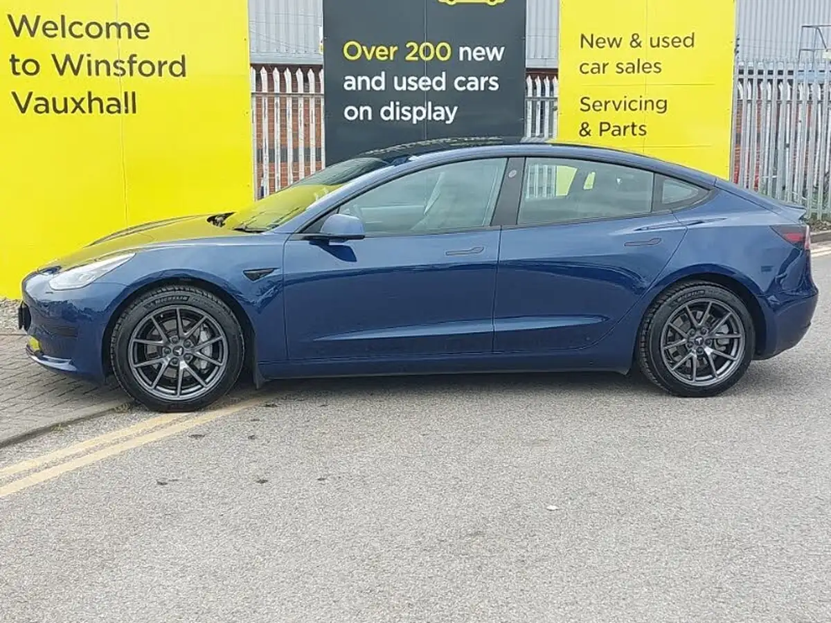 2021-tesla-model-3-e-standard-plus-big-3