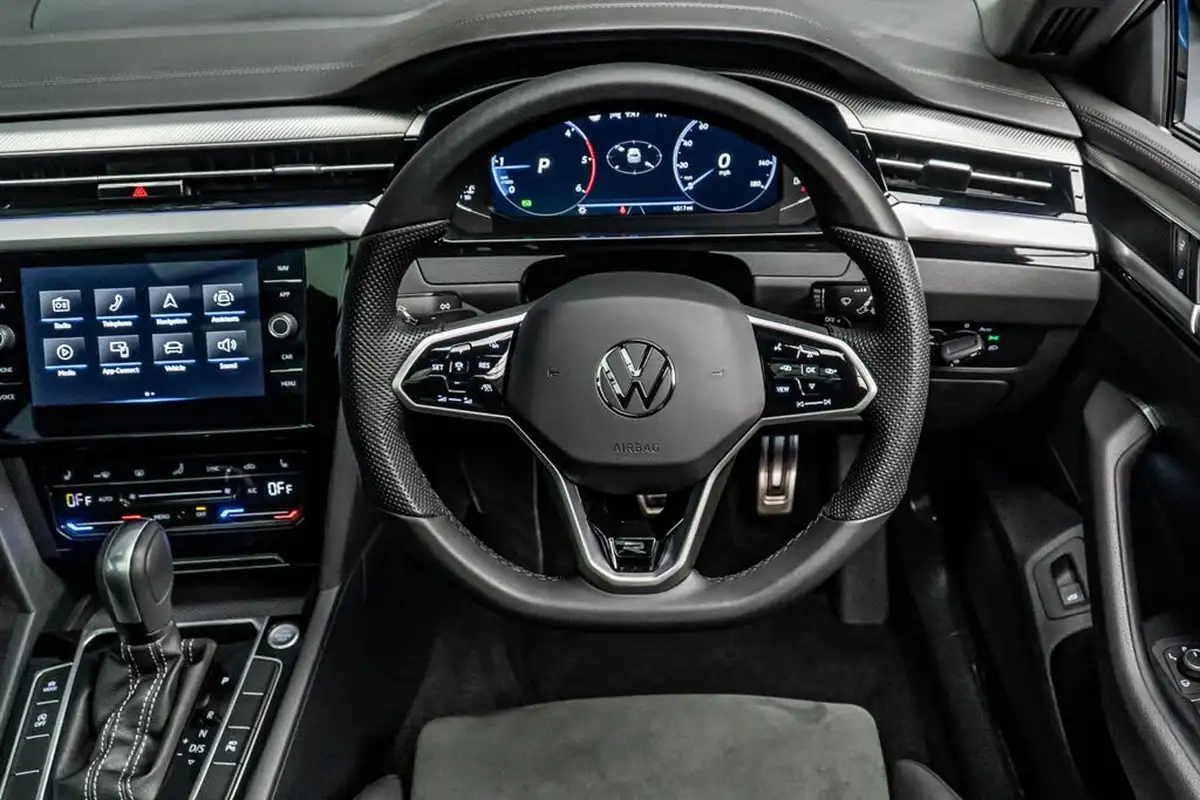 2024-volkswagen-arteon-big-25