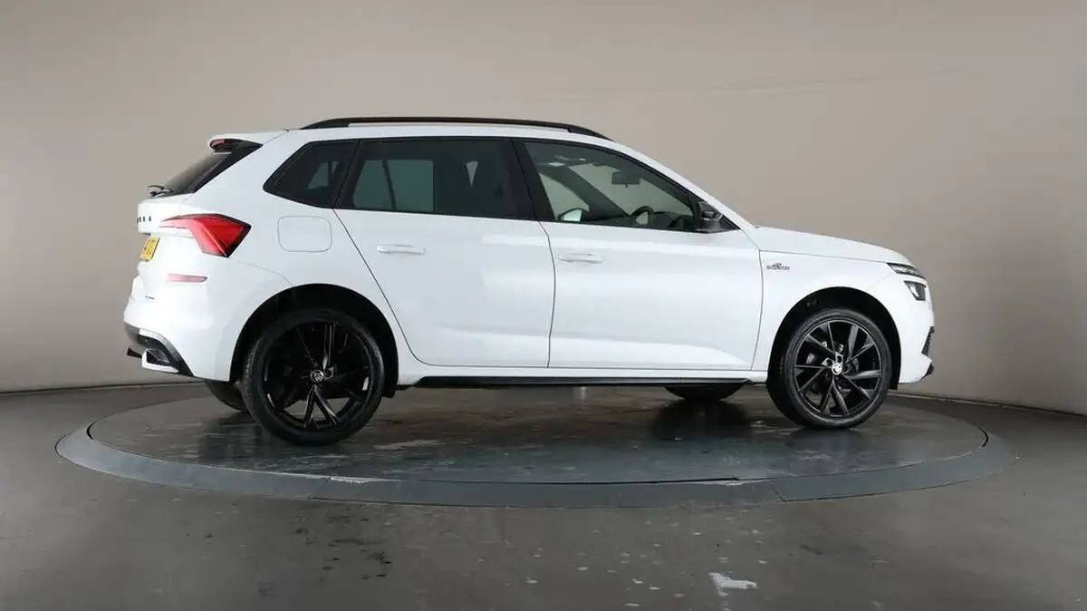2020-skoda-kamiq-15-tsi-monte-carlo-dsg-big-61