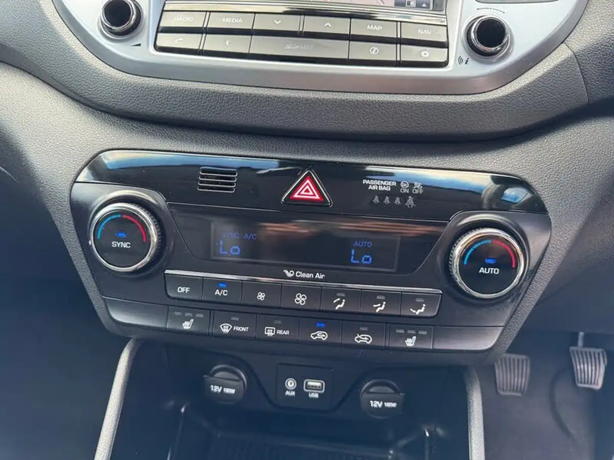2015-hyundai-tucson-20crdi-blue-drive-premium-big-25