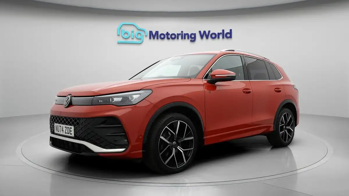 2024-volkswagen-tiguan-15-etsi-r-line-big-3