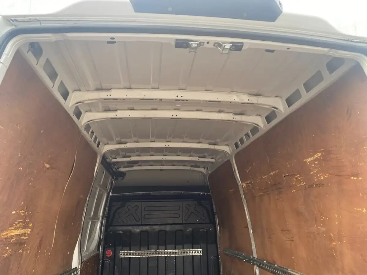 2019-iveco-daily-s-class-23td-35s12v-3520-h1-business-big-19