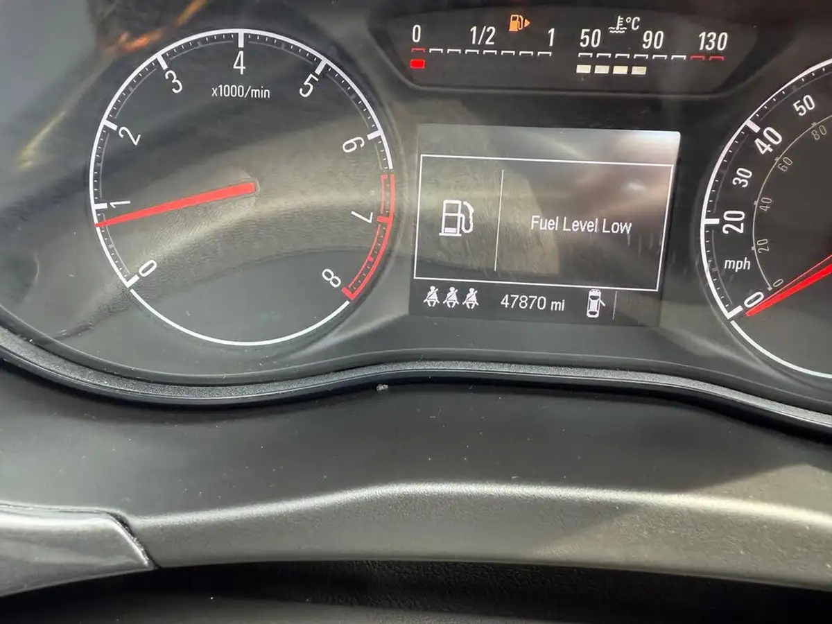 2015-vauxhall-corsa-14i-design-90ps-ecoflex-5d-big-46