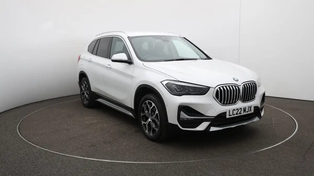 2022-bmw-x1-20-xdrive20i-xline-big-45