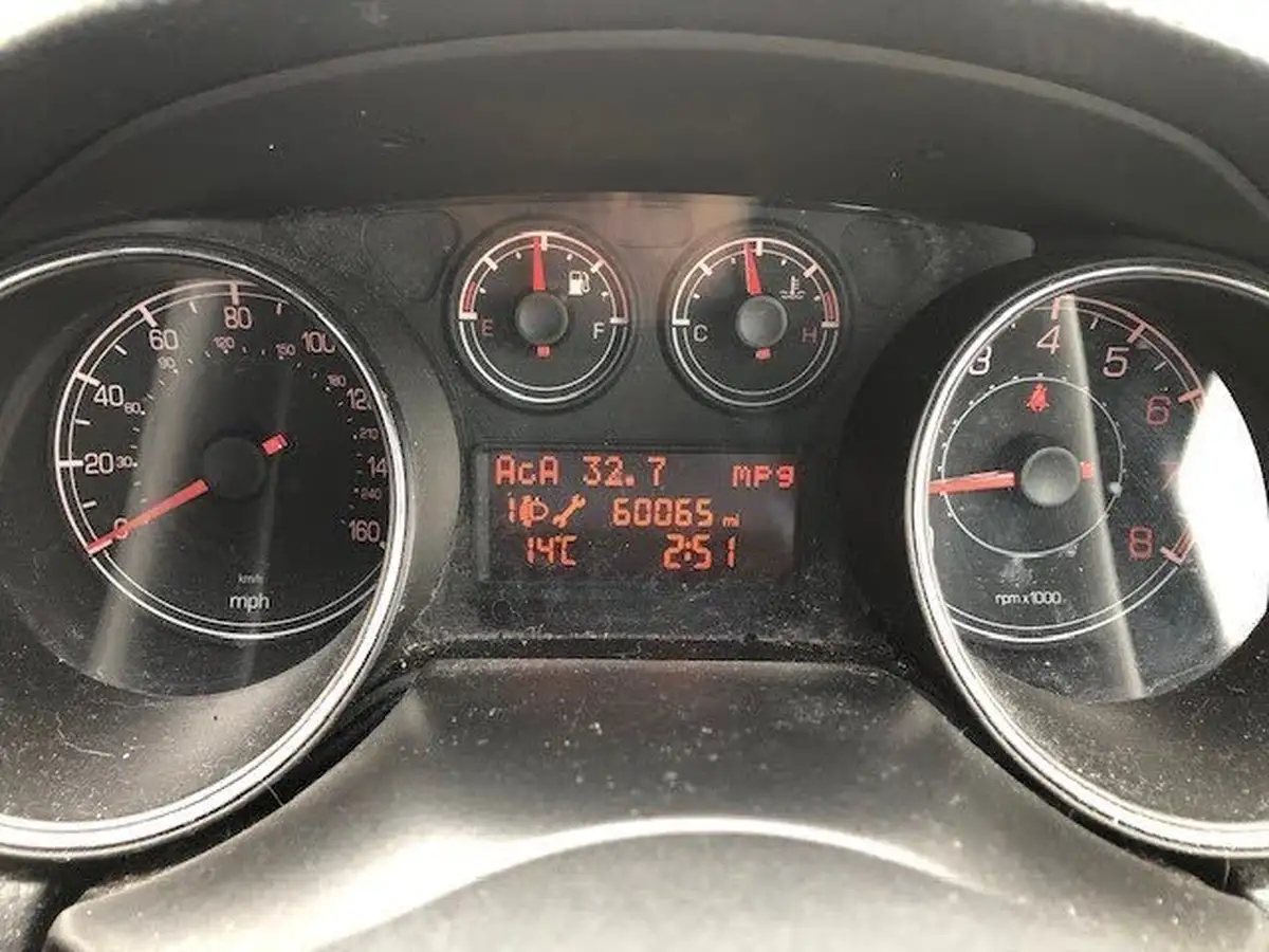 2009-fiat-bravo-14-active-tjet-120-big-1