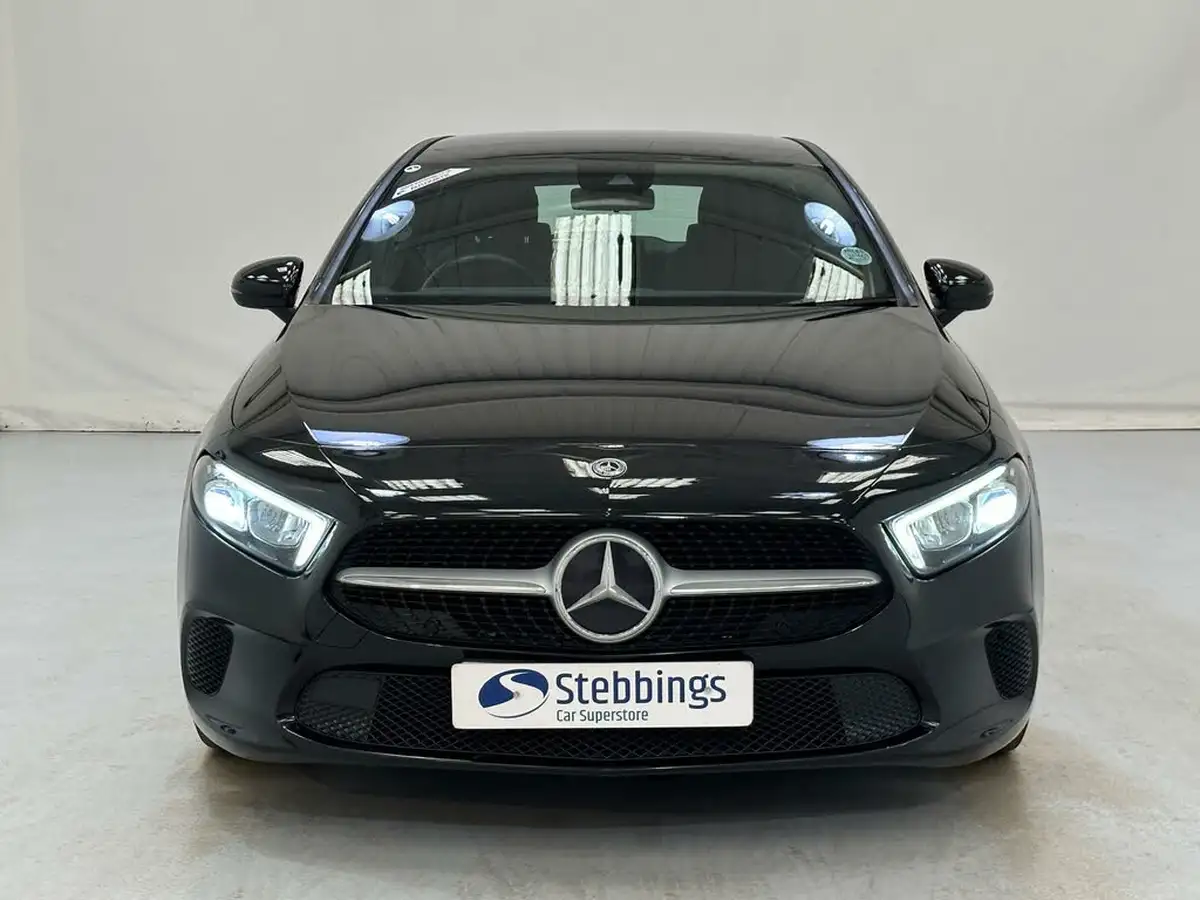 2019-mercedes-benz-a-class-20d-a200d-sport-hatchback-5d-big-2