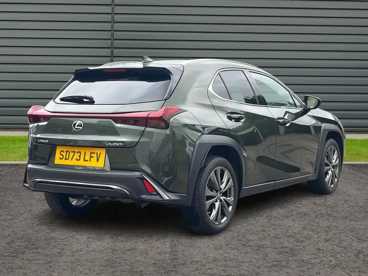 2023-lexus-ux-250h-20-f-sport-design-big-2