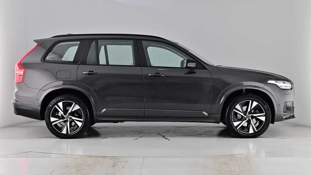 2023-volvo-xc90-20-b5-plus-big-2