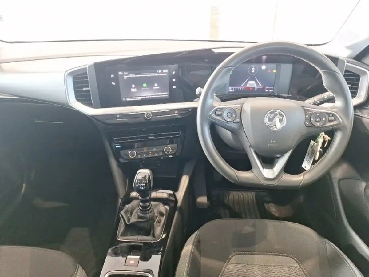 2022-vauxhall-mokka-12-se-edition-big-2