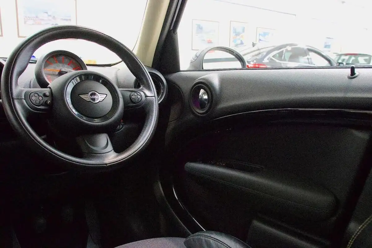 2016-mini-countryman-16td-cooper-d-ss-big-27