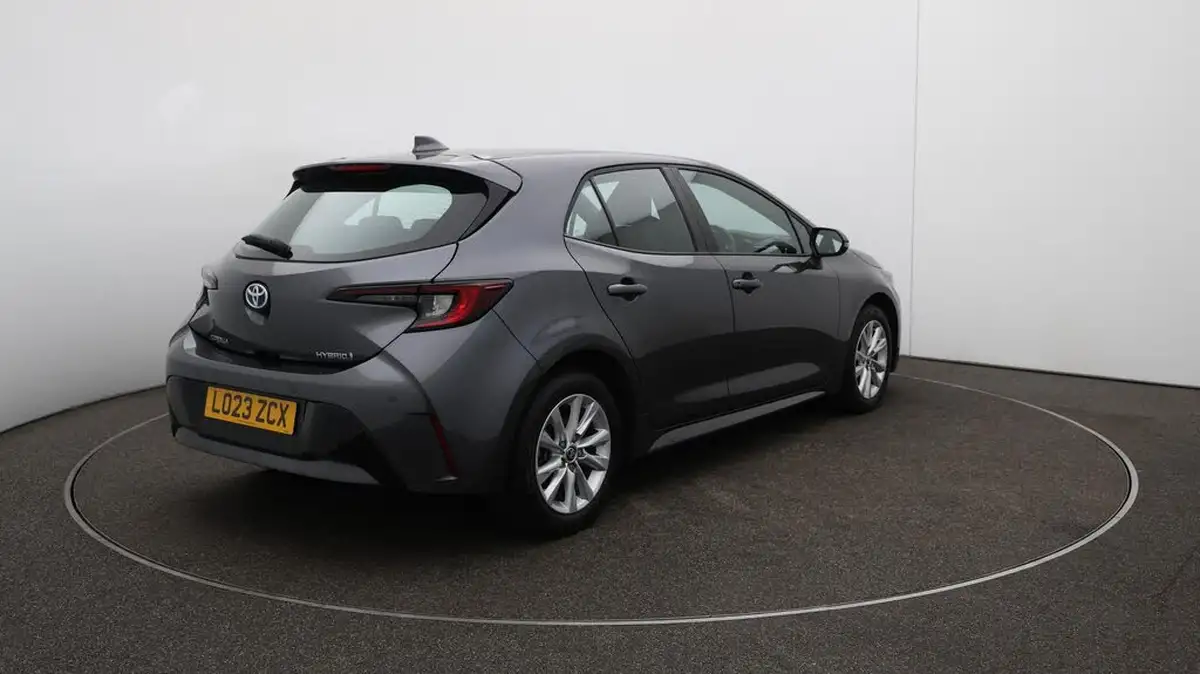 2023-toyota-corolla-18-vvt-i-icon-138bhp-hatchback-5d-big-54