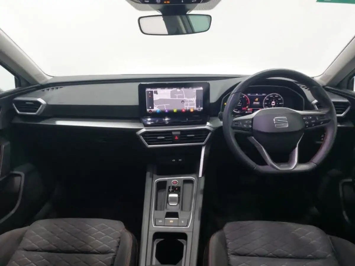 2024-seat-leon-15-etsi-fr-150ps-estate-big-2