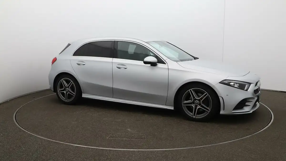 2020-mercedes-benz-a-class-20d-a200d-amg-line-executive-hatchback-5d-big-45