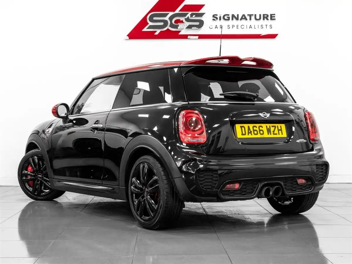 2016-mini-cooper-20-cooper-jcw-big-3