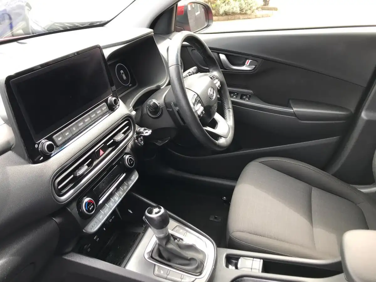 2022-hyundai-kona-16-gdi-premium-big-4
