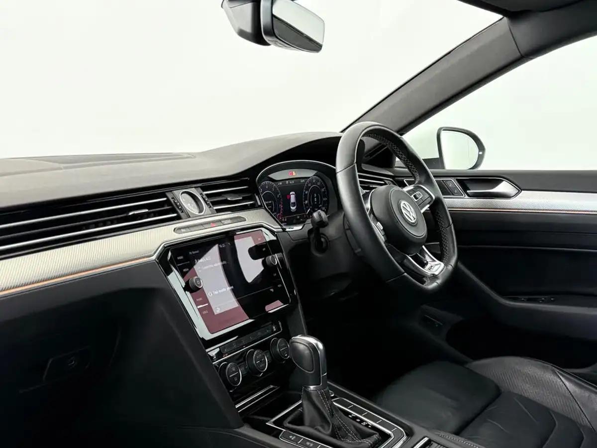 2017-volkswagen-arteon-20-tsi-r-line-280ps-4motion-big-15