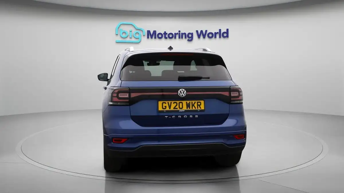 2020-volkswagen-t-cross-15-tsi-r-line-big-6
