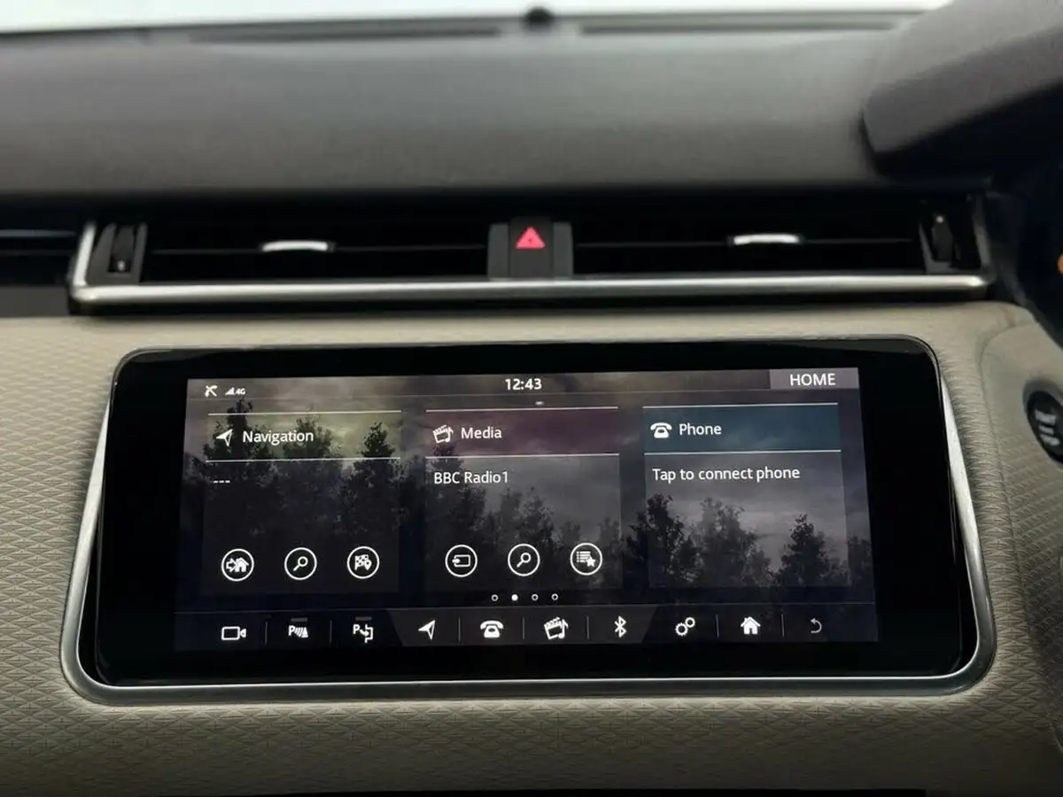 2018-land-rover-range-rover-velar-20-d180-r-dynamic-se-big-26