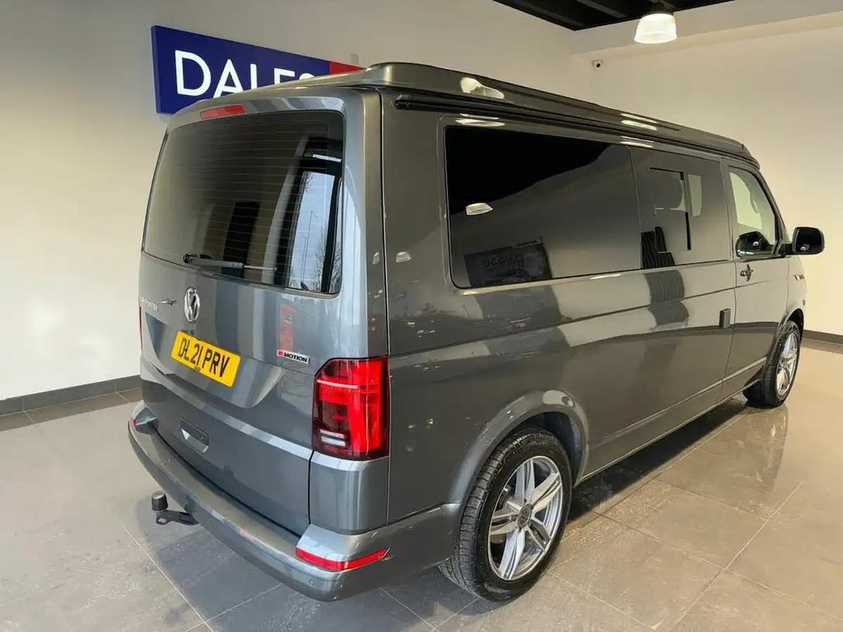 2021-volkswagen-transporter-20bitdi-t32-highline-bmt-swb-204pseu6d-panel-van-big-9