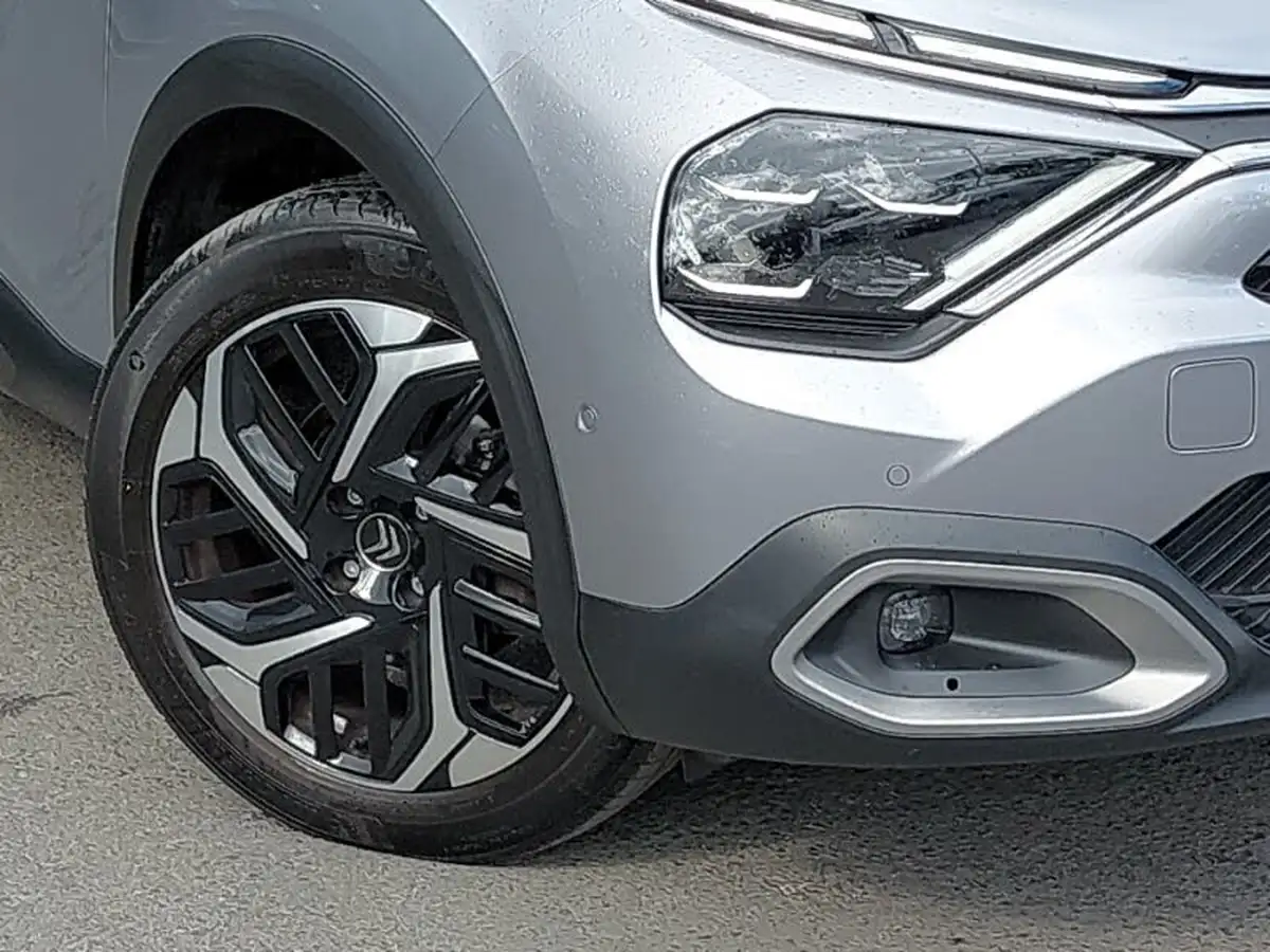 2022-citroen-c4-12-puretech-shine-130ps-big-8