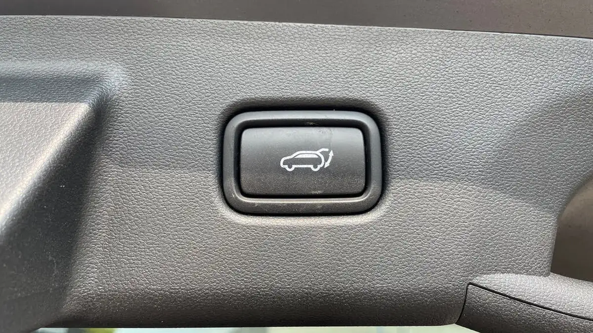 2022-hyundai-tucson-16-t-gdi-ultimate-150ps-big-22