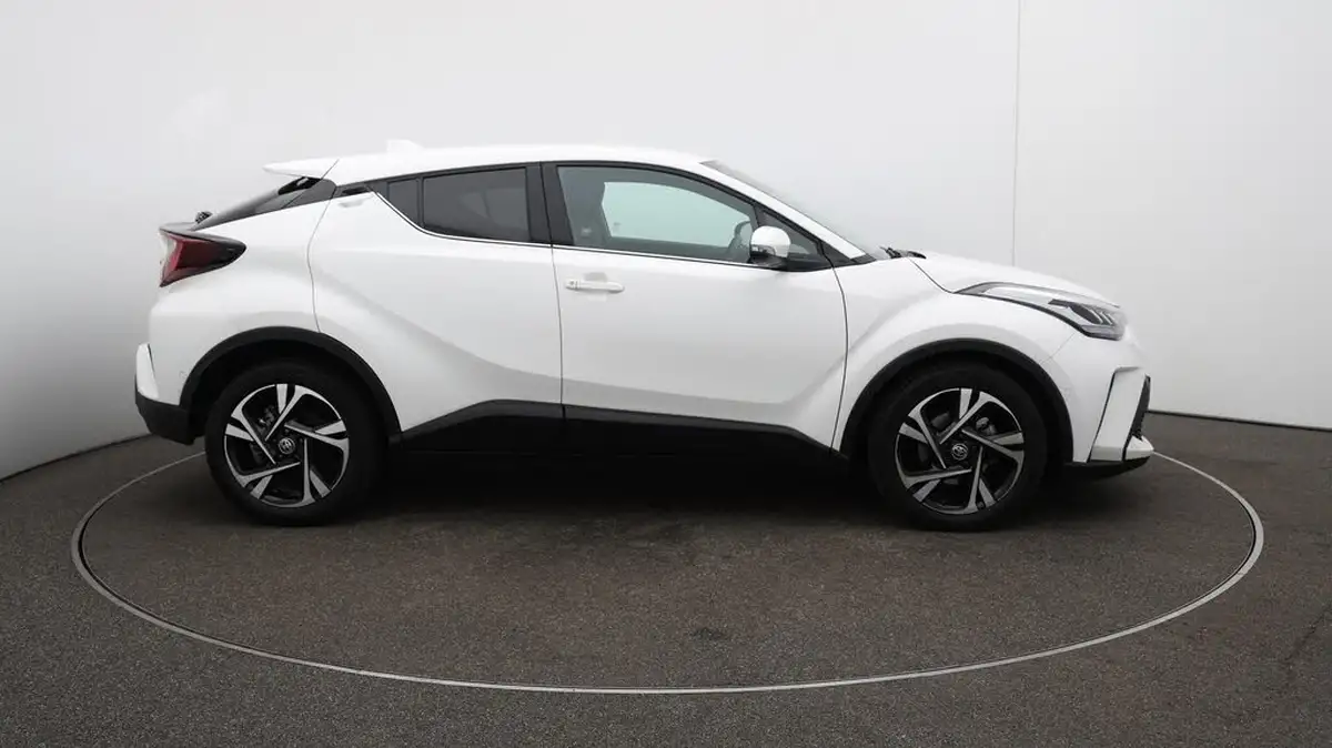 2023-toyota-c-hr-18-vvt-i-design-120bhp-big-48