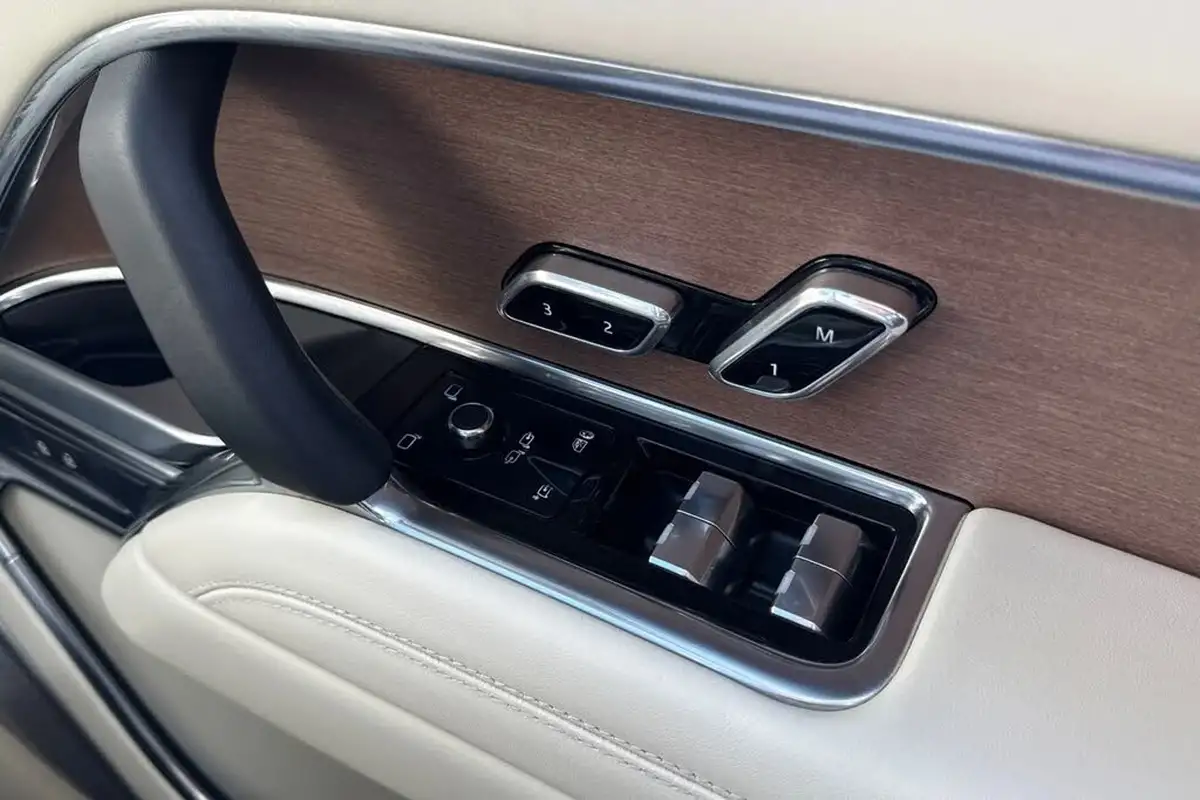 2024-land-rover-range-rover-30-p460e-autobiography-lwb-big-25