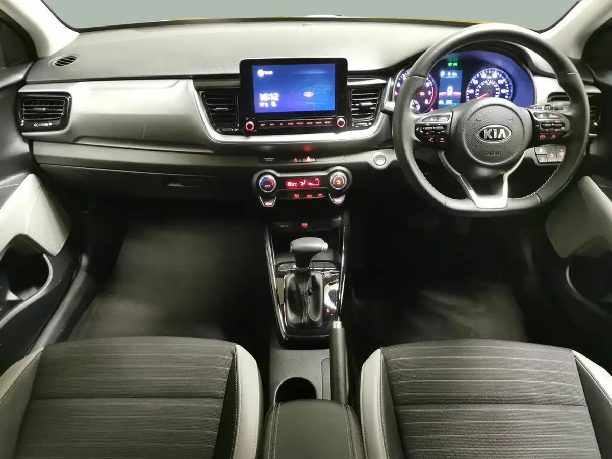 2021-kia-stonic-10-t-gdi-connect-dct-big-8