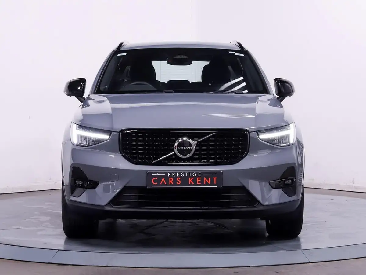 2023-volvo-xc40-20-b3-plus-big-6