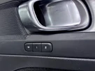 2023-volvo-xc40-20-b3-plus-small-17