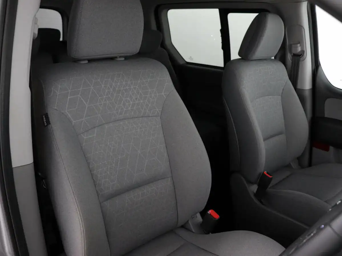 2019-hyundai-i800-25crdi-se-nav-136ps-big-25