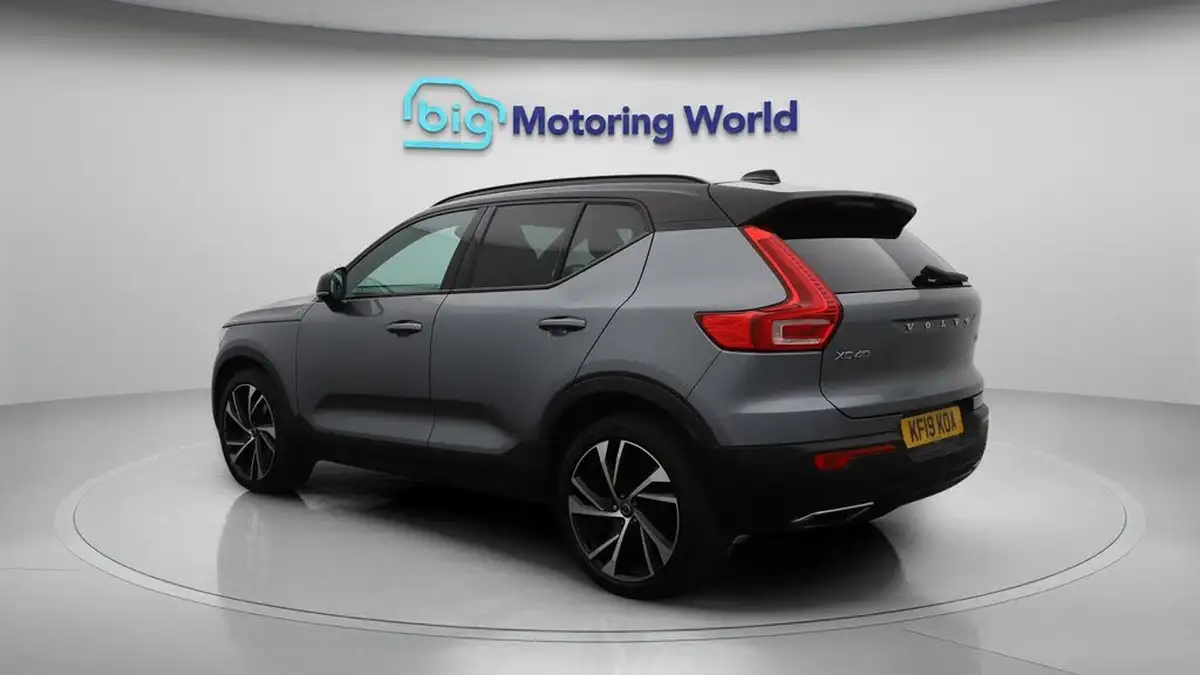 2019-volvo-xc40-20td-d3-r-design-pro-awd-geartronic-big-5