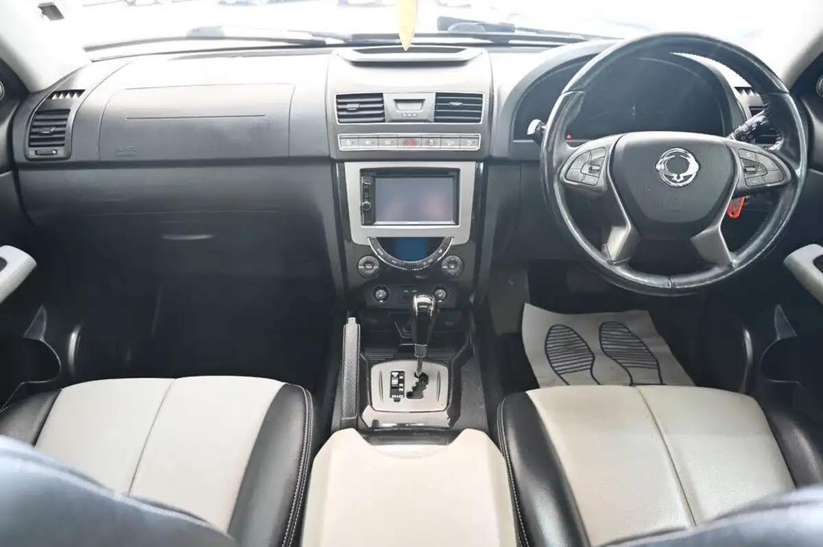 2017-kgm-ssangyong-rexton-w-22td-elx-big-13