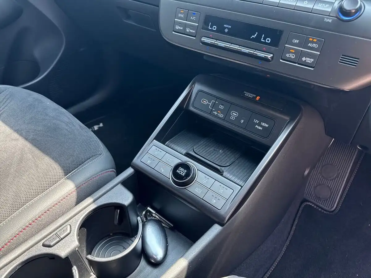 2025-hyundai-kona-big-18