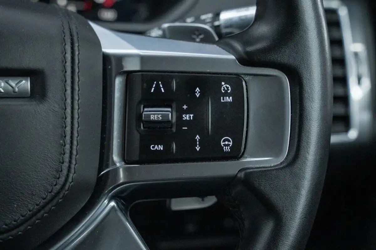 2021-land-rover-discovery-30-d300-commercial-hse-big-19