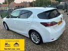 2011-lexus-ct-200h-18-se-l-small-2