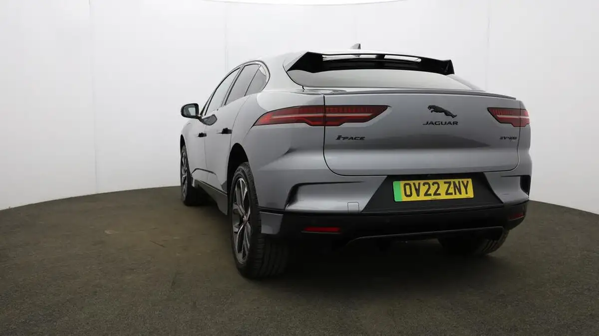 2022-jaguar-i-pace-ev400-hse-black-big-9