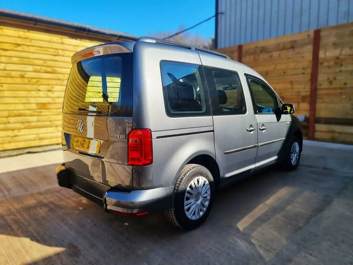 2018-volkswagen-caddy-life-20tdi-c20-102ps-big-11