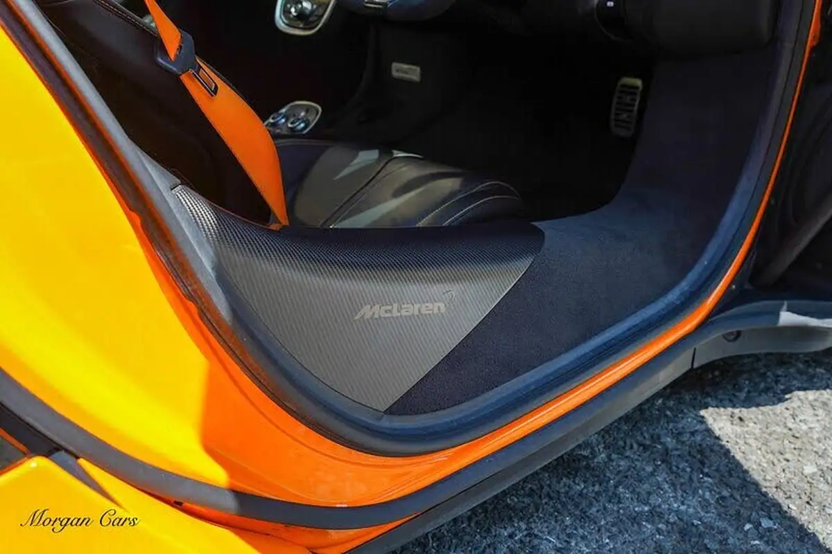 2020-mclaren-570gt-38-big-16