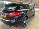 2012-porsche-cayenne-30-s-small-16