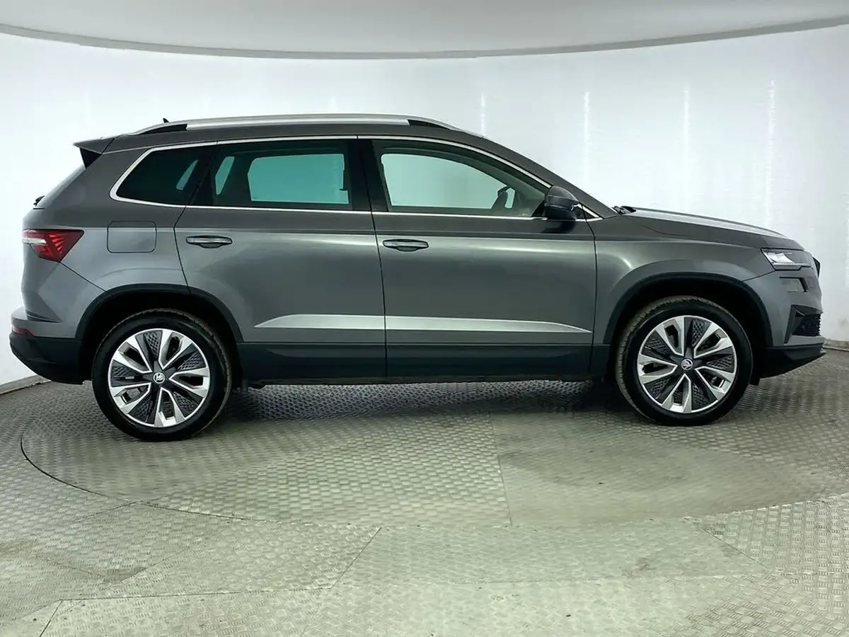 2023-skoda-karoq-15-tsi-se-l-big-7