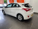 2017-hyundai-i30-16crdi-se-110ps-blue-drive-hatchback-small-6