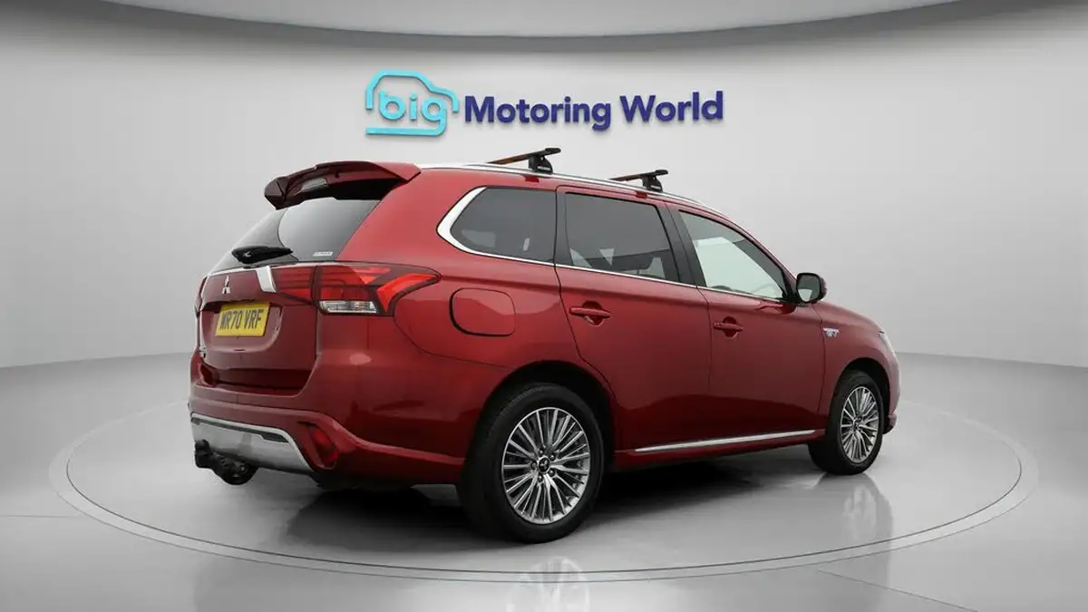 2020-mitsubishi-outlander-24-exceed-phev-big-7