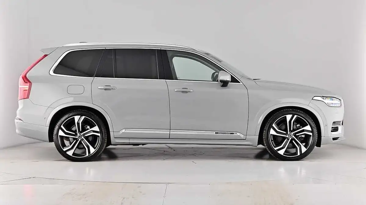 2024-volvo-xc90-20-t8-ultimate-dark-big-2