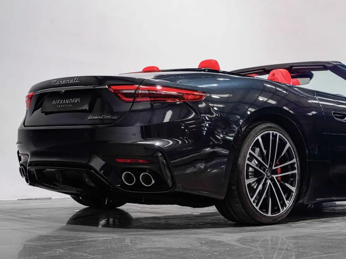 2024-maserati-grancabrio-30-trofeo-big-24