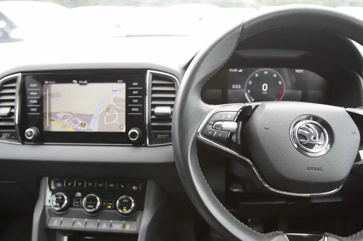 2022-skoda-karoq-15-tsi-se-l-big-16