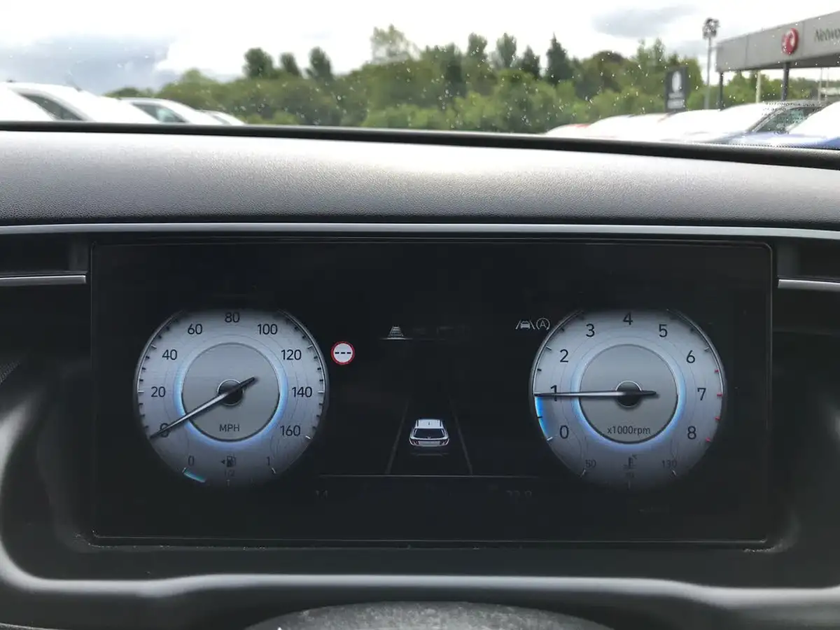 2022-hyundai-tucson-16-t-gdi-se-connect-150ps-big-25