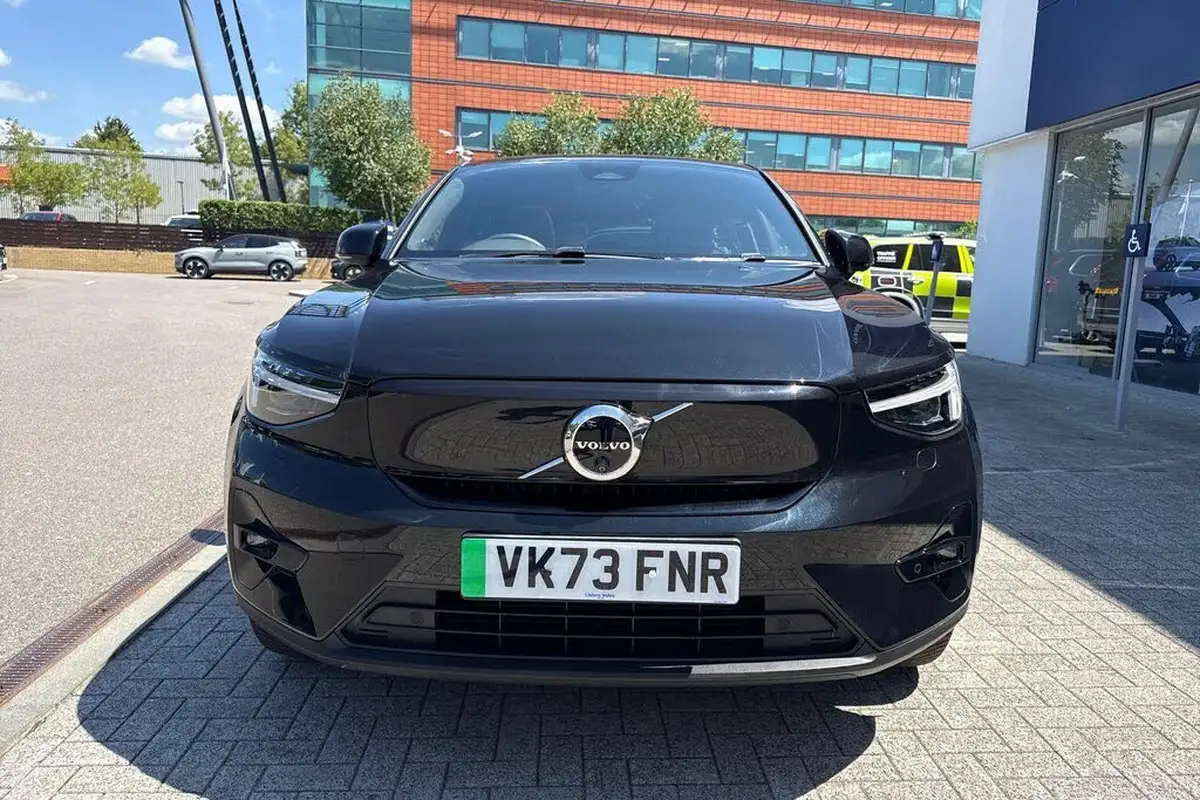 2023-volvo-c40-e-twin-recharge-ultimate-big-11