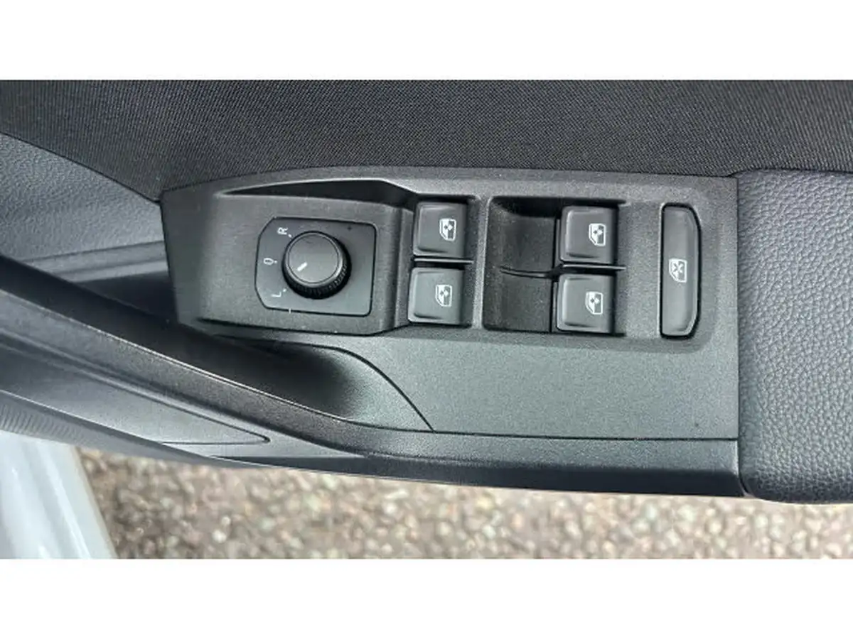 2022-seat-ibiza-10-tsi-fr-edition-110ps-big-37