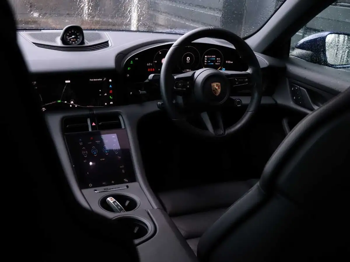 2023-porsche-taycan-e-sport-turismo-476ps-performance-battery-plus-big-28
